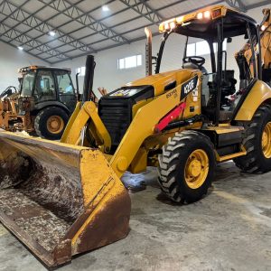 2012 CAT 420F 4X4